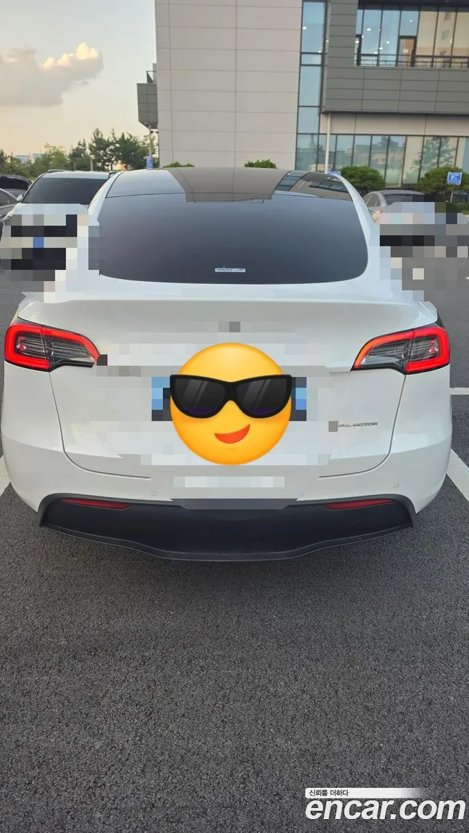 Tesla Model Y 2022 — 4