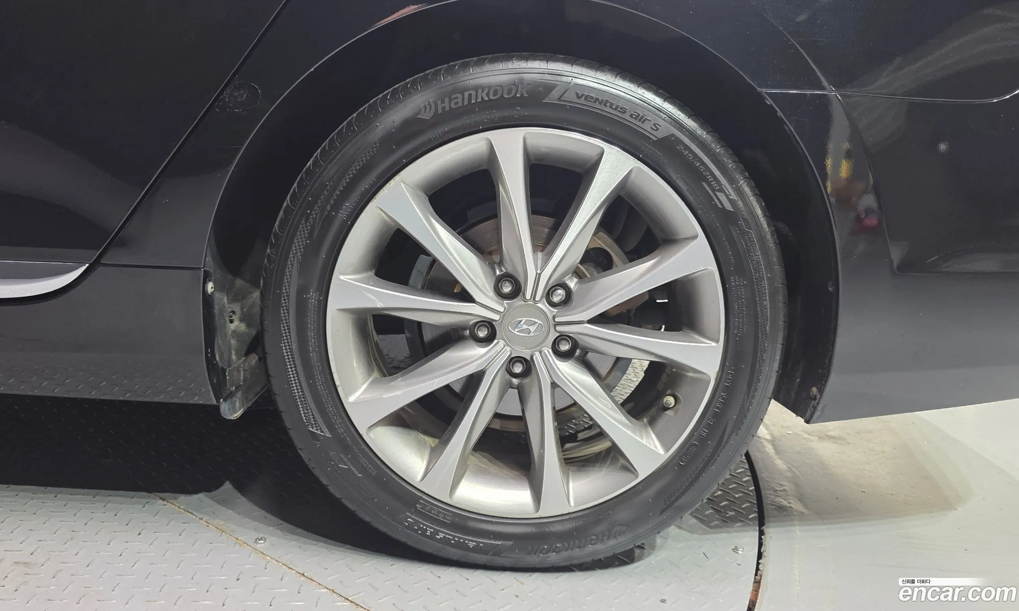 Hyundai Grandeur HG 2016 — 16