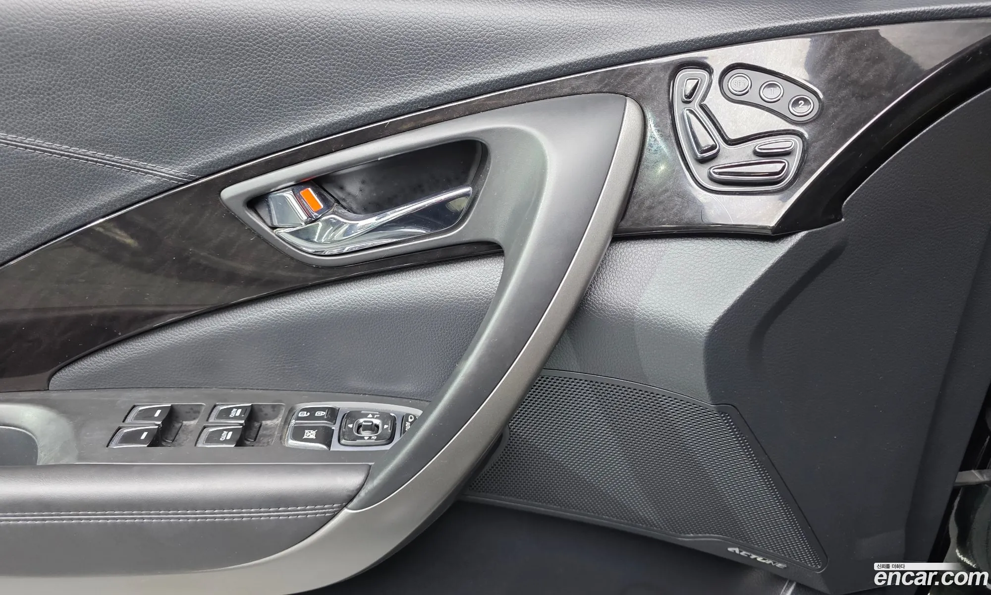 Hyundai Grandeur HG 2016 — 22