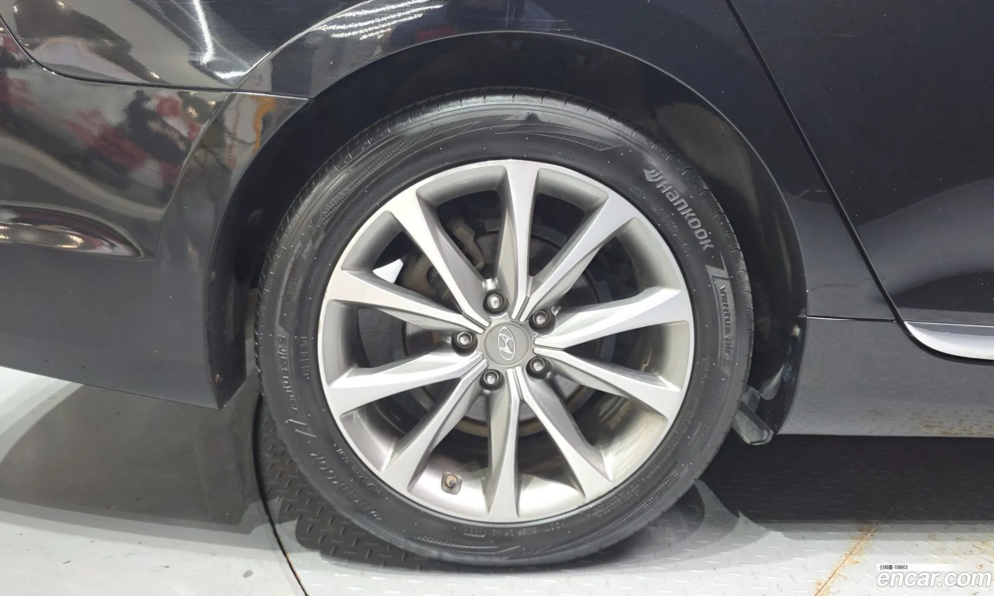 Hyundai Grandeur HG 2016 — 29