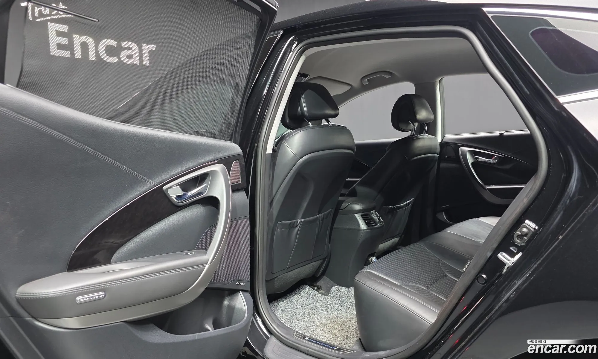 Hyundai Grandeur HG 2016 — 28