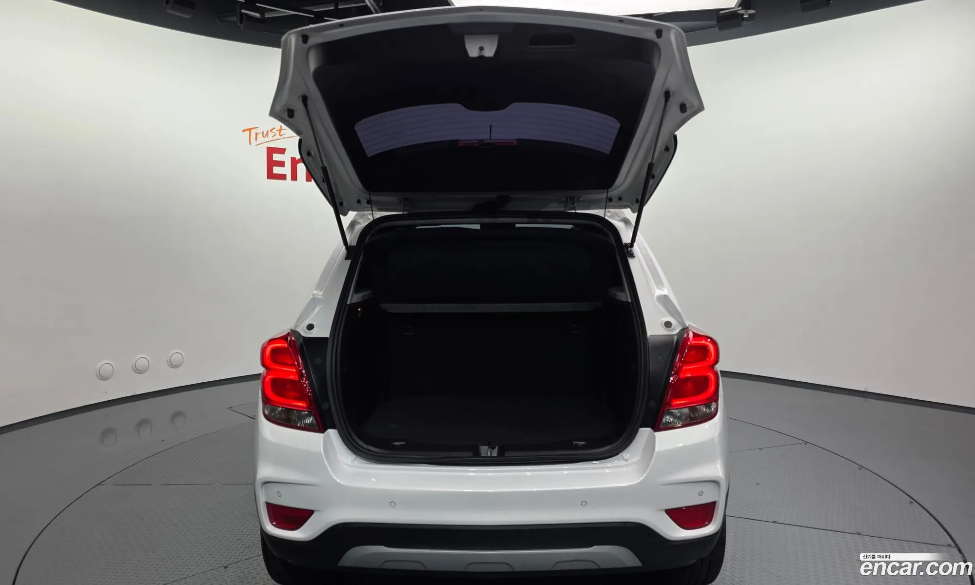 Chevrolet (GM Daewoo) Trax 2019 KLABA76CDKB819342 — 8