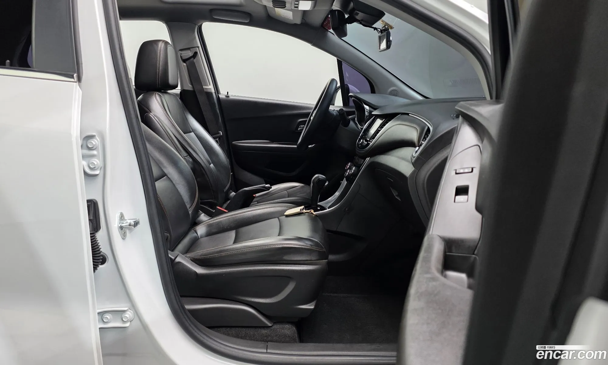 Chevrolet (GM Daewoo) Trax 2019 KLABA76CDKB819342 — 16