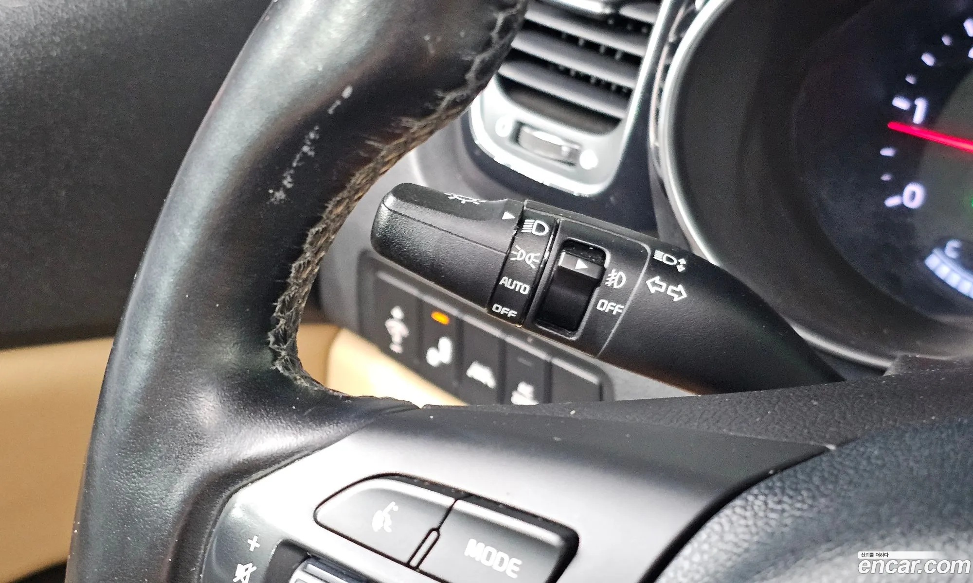Kia Carnival 2014 KNAME81ABFS028277 — 17