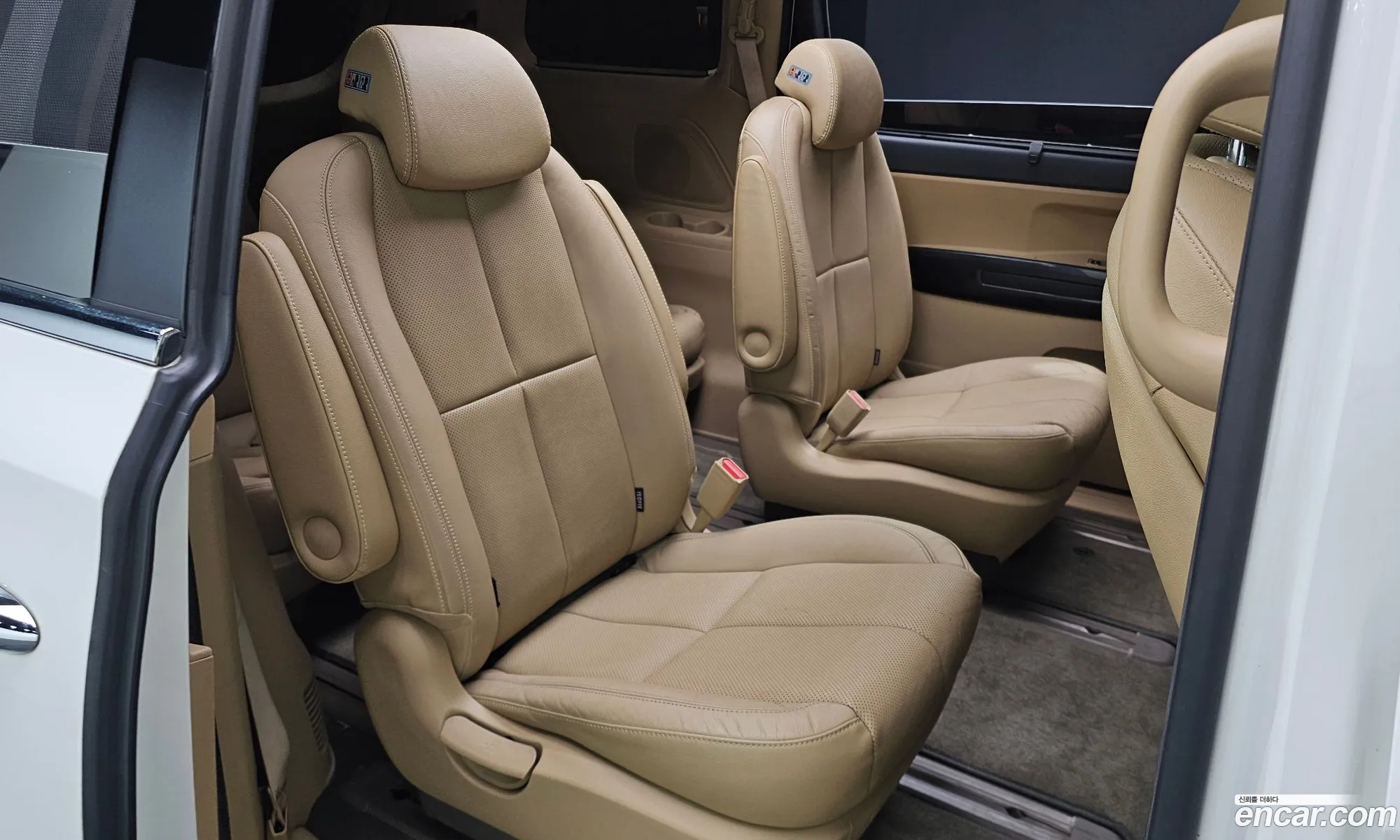 Kia Carnival 2014 KNAME81ABFS028277 — 22