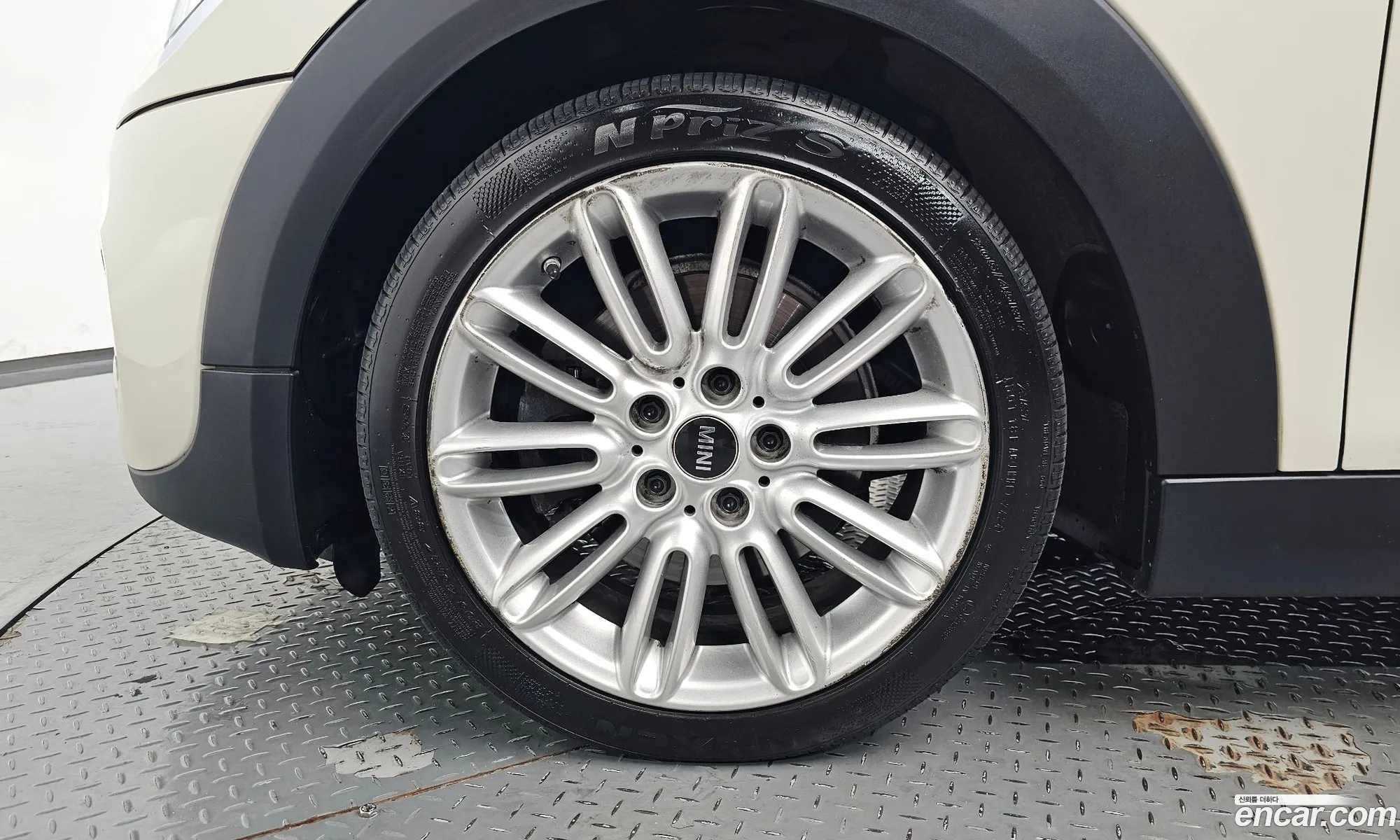 Mini Cooper S 2016 WMWXP7103GT878187 — 8
