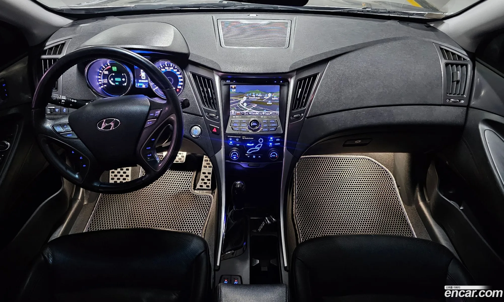 Hyundai Sonata Hybrid 2012 KMHEC415BCA052830 — 9