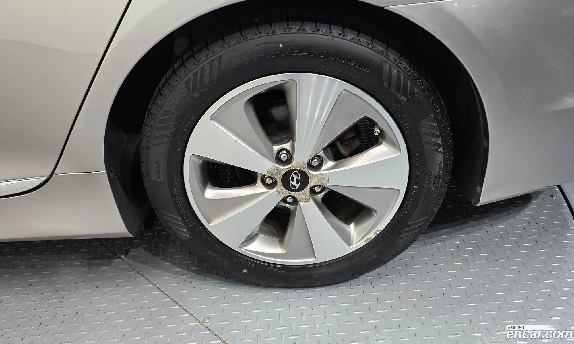 Hyundai Sonata Hybrid 2012 KMHEC415BCA052830 — 27