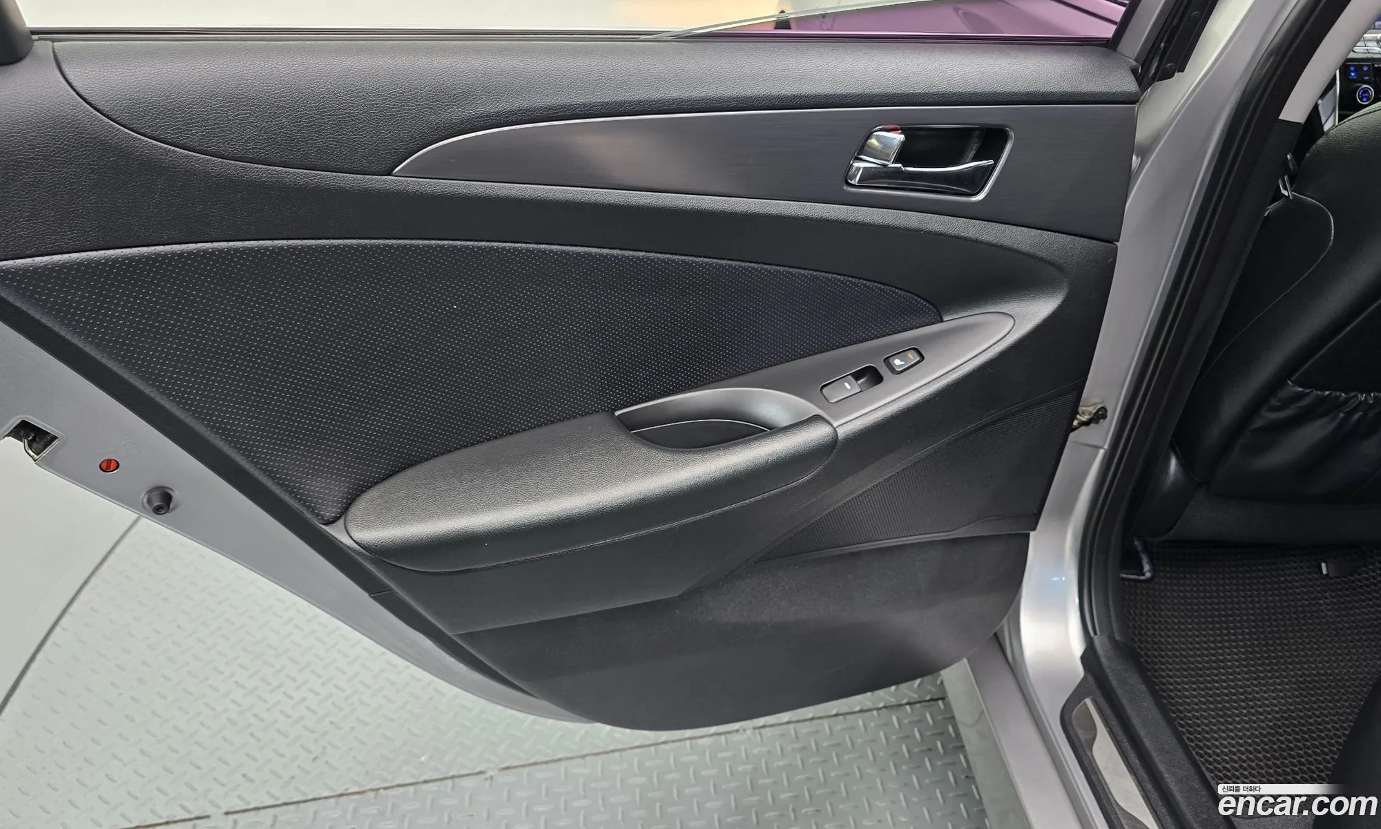 Hyundai Sonata Hybrid 2012 KMHEC415BCA052830 — 7