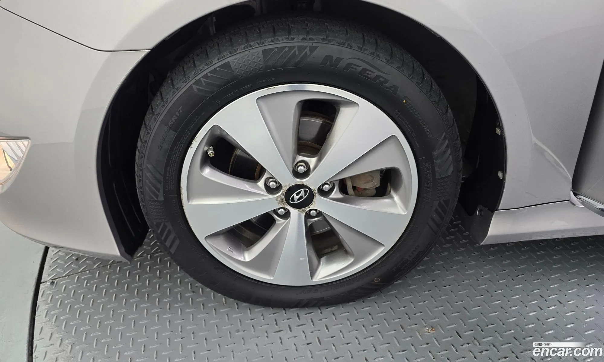 Hyundai Sonata Hybrid 2012 KMHEC415BCA052830 — 15