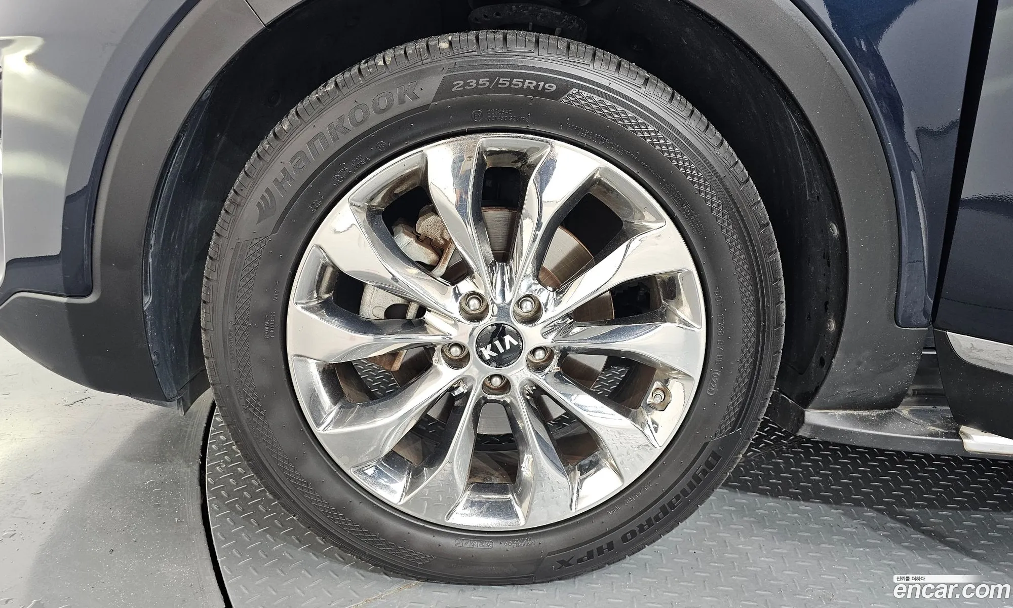 Kia Sorento 2018 KNAPK81BDKA528818 — 4