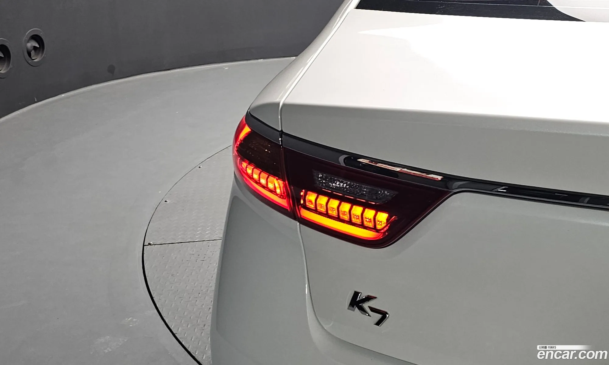 Kia K7 2017 — 17