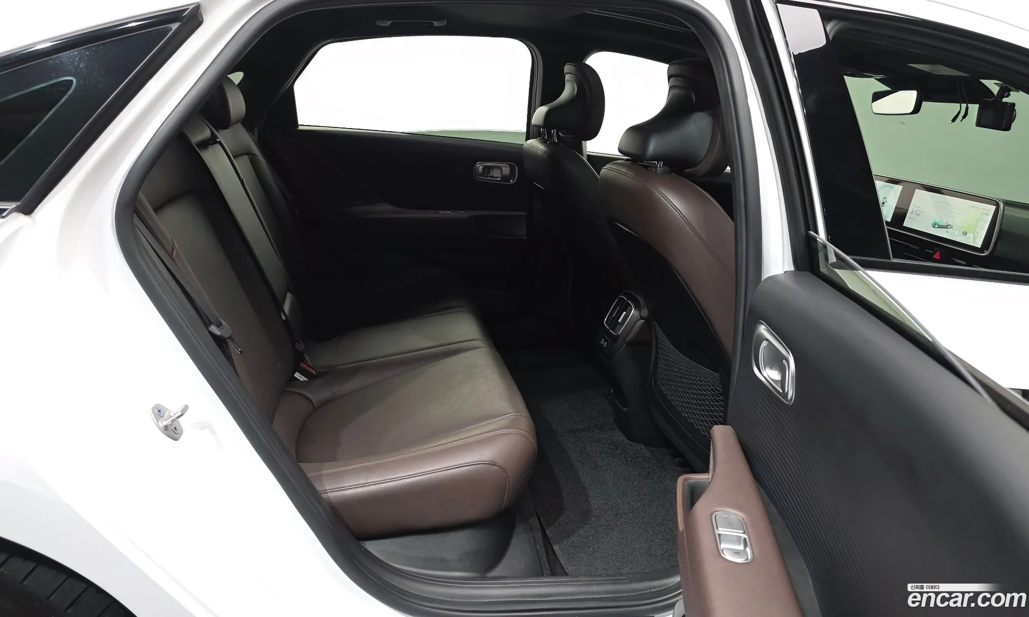 Hyundai Ioniq 6 2022 — 11