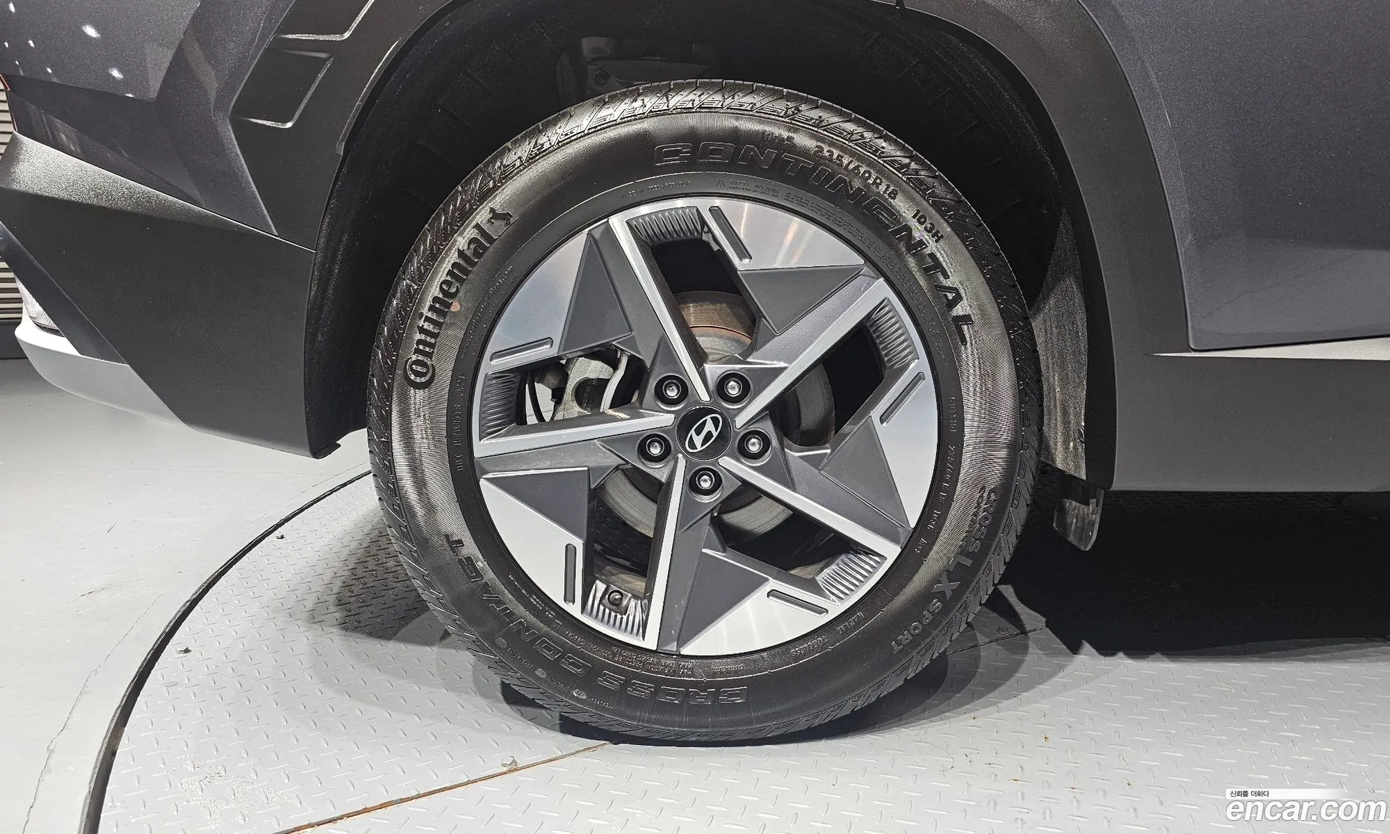 Hyundai Tucson Hybrid 2025 — 16