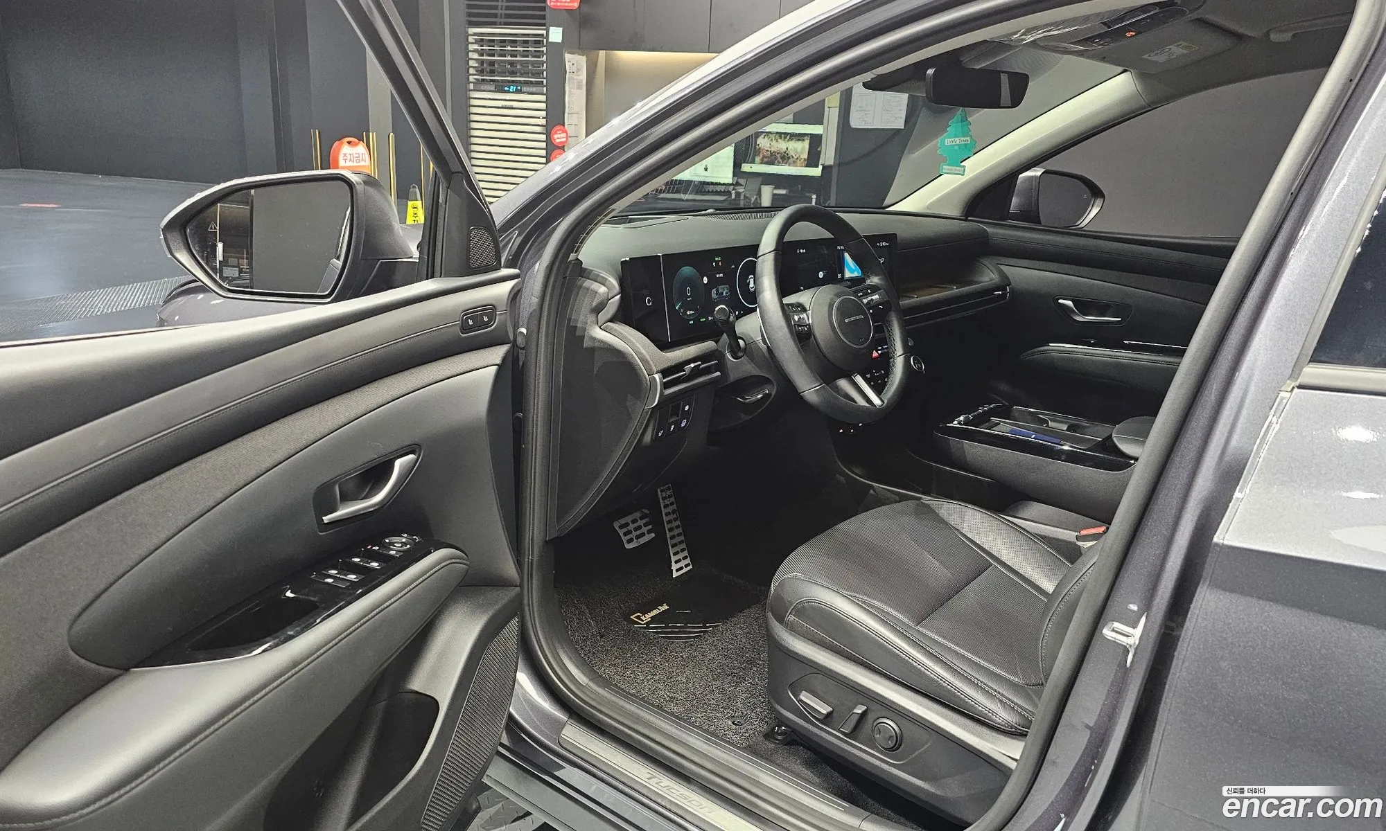 Hyundai Tucson Hybrid 2025 — 4