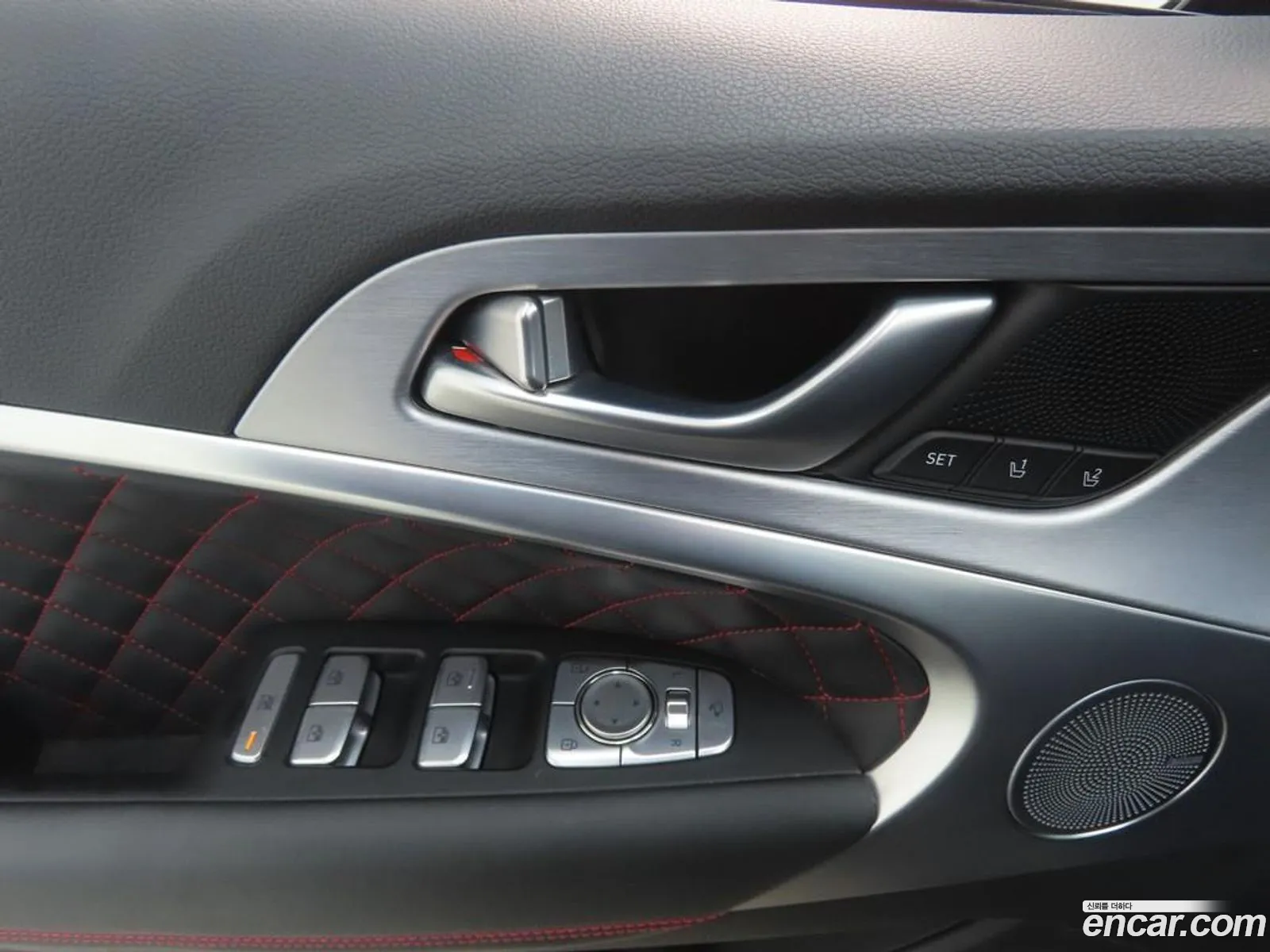 Genesis G70 2019 — 2