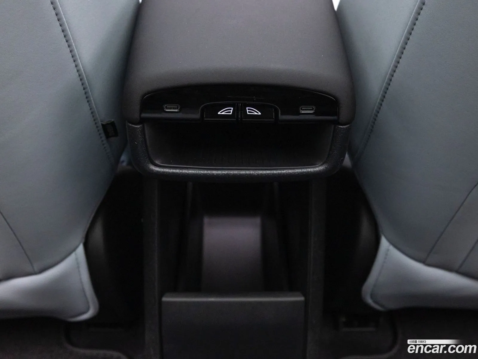 Volvo EX30 2025 — 18