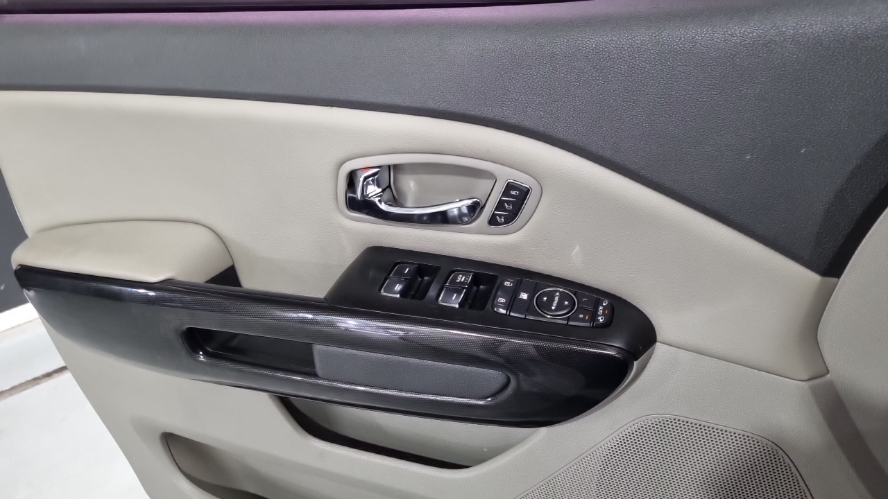 Kia Carnival 2015 — 3