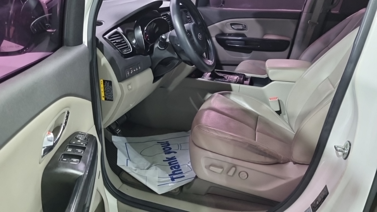 Kia Carnival 2015 — 4