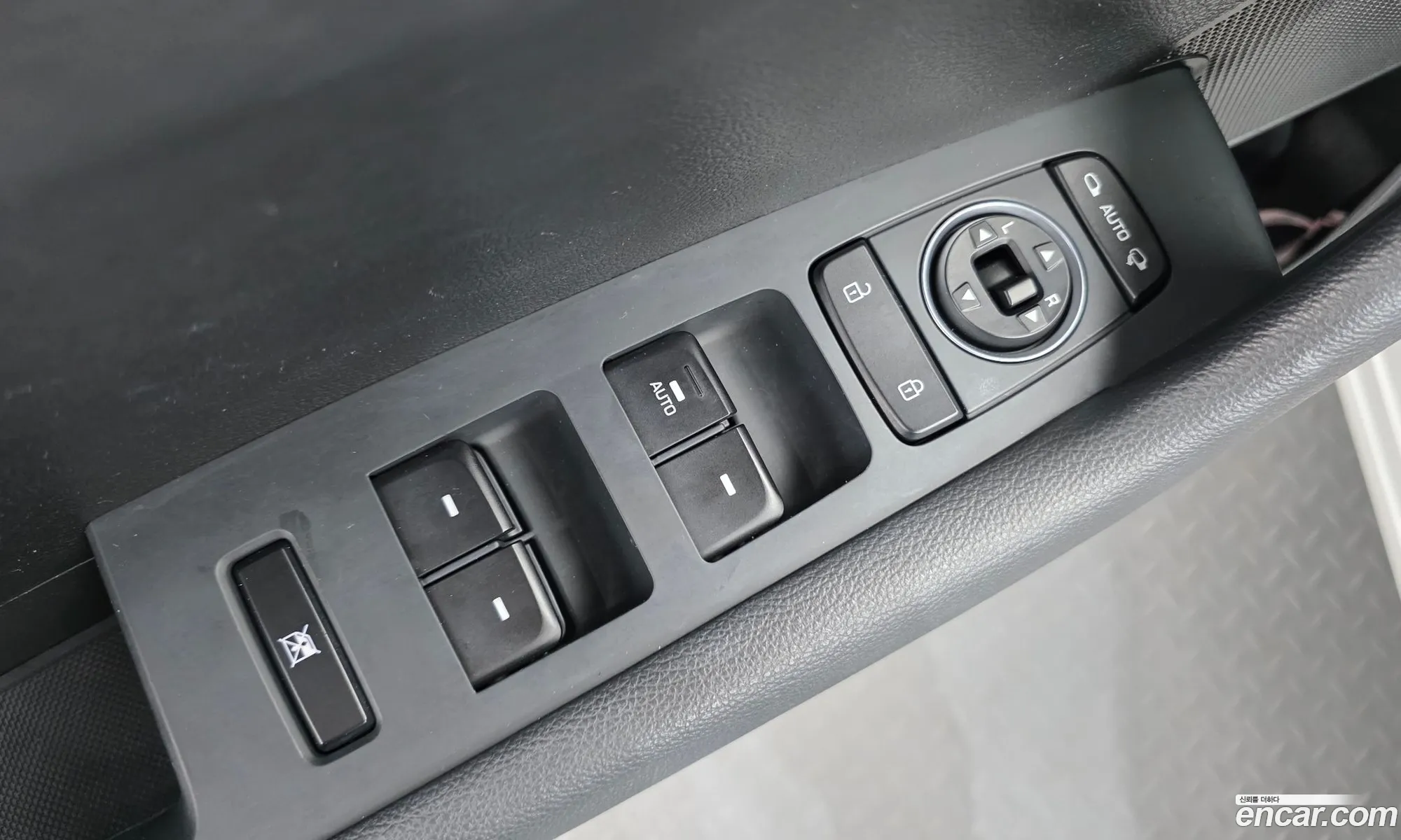 Hyundai LF Sonata 2016 KMHE341DBHA296563 — 20