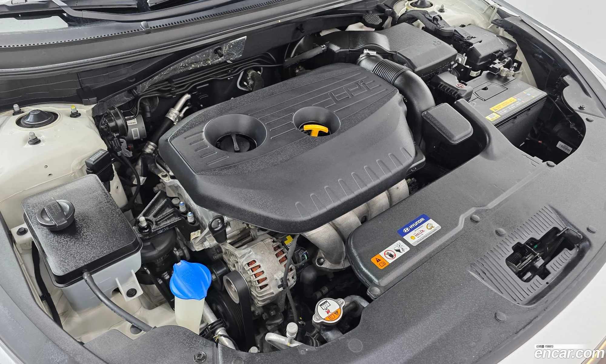 Hyundai LF Sonata 2016 KMHE341DBHA296563 — 7