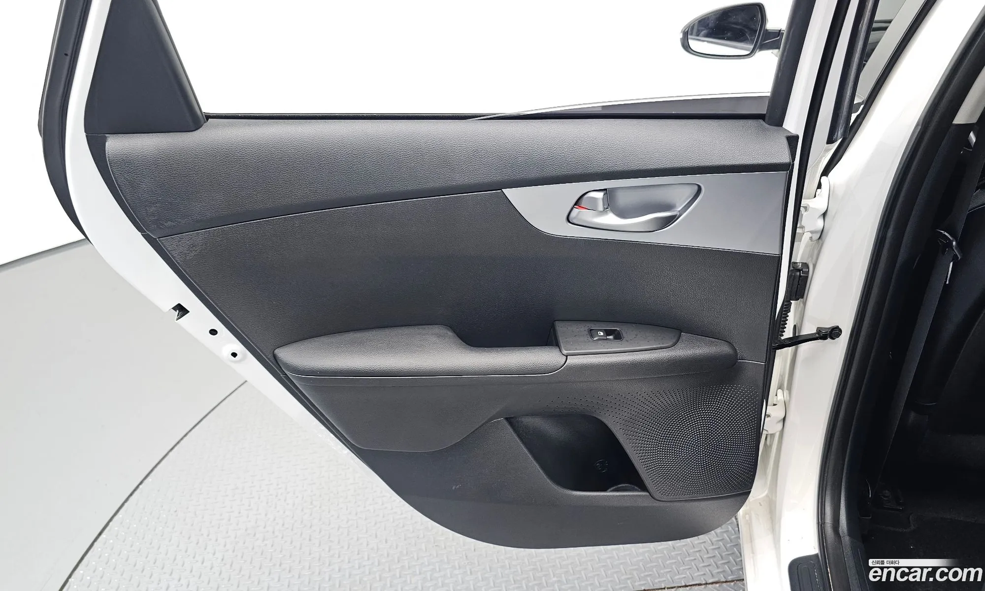 Kia K3 2022 KNAF241BENA939777 — 8