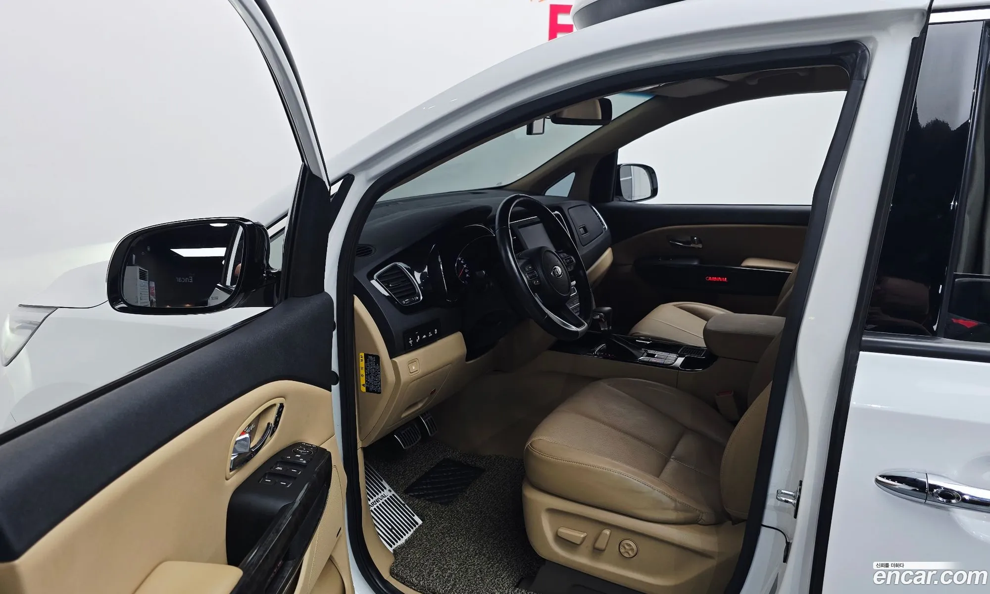 Kia Carnival 2018 — 38