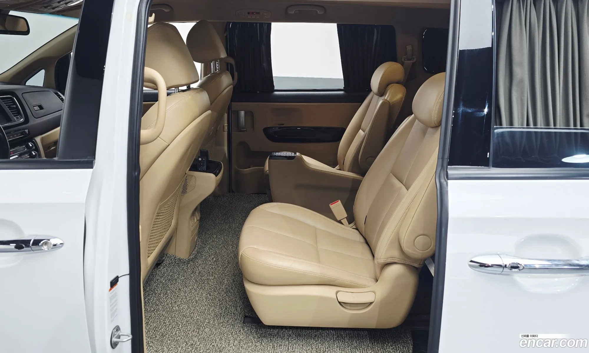 Kia Carnival 2018 — 2