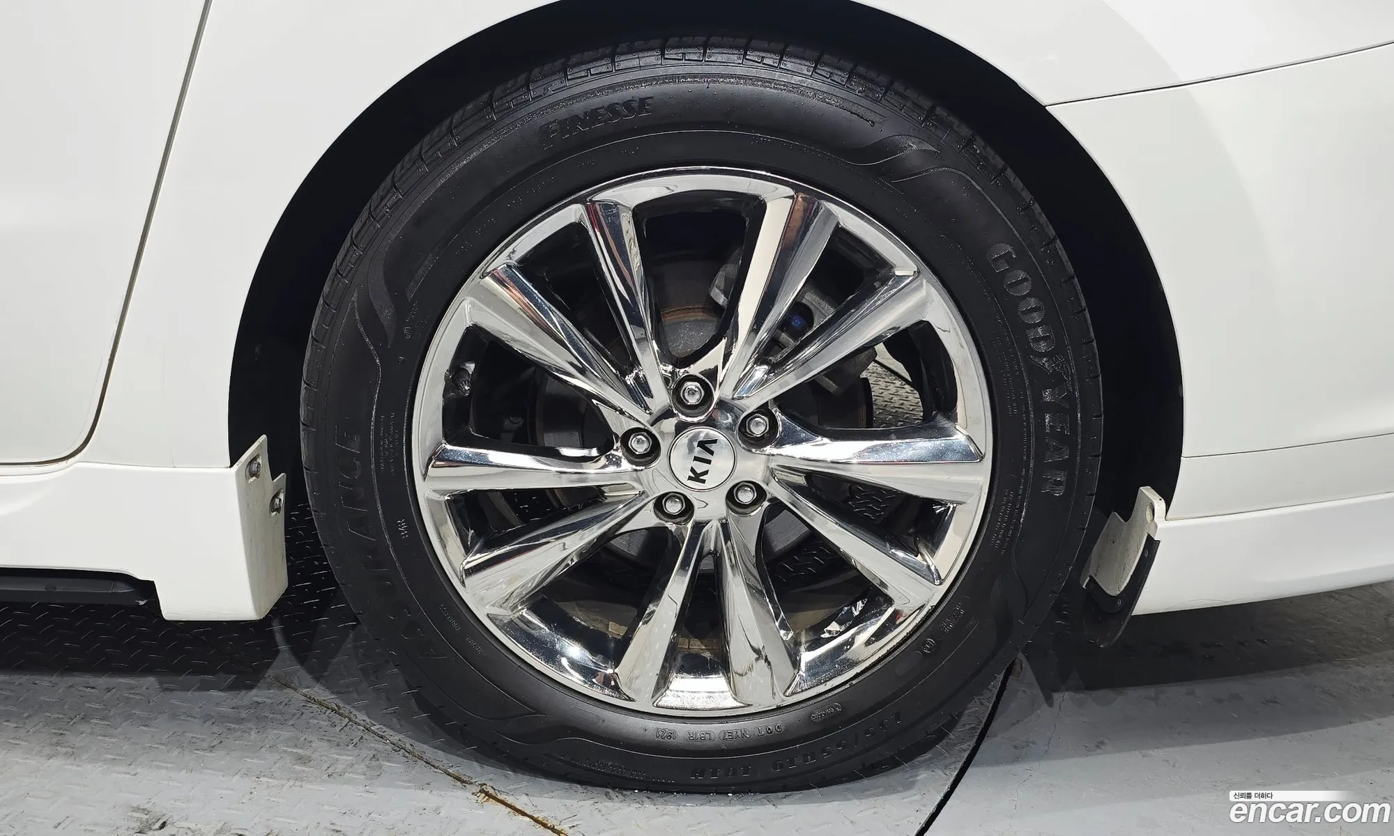 Kia Carnival 2018 — 17