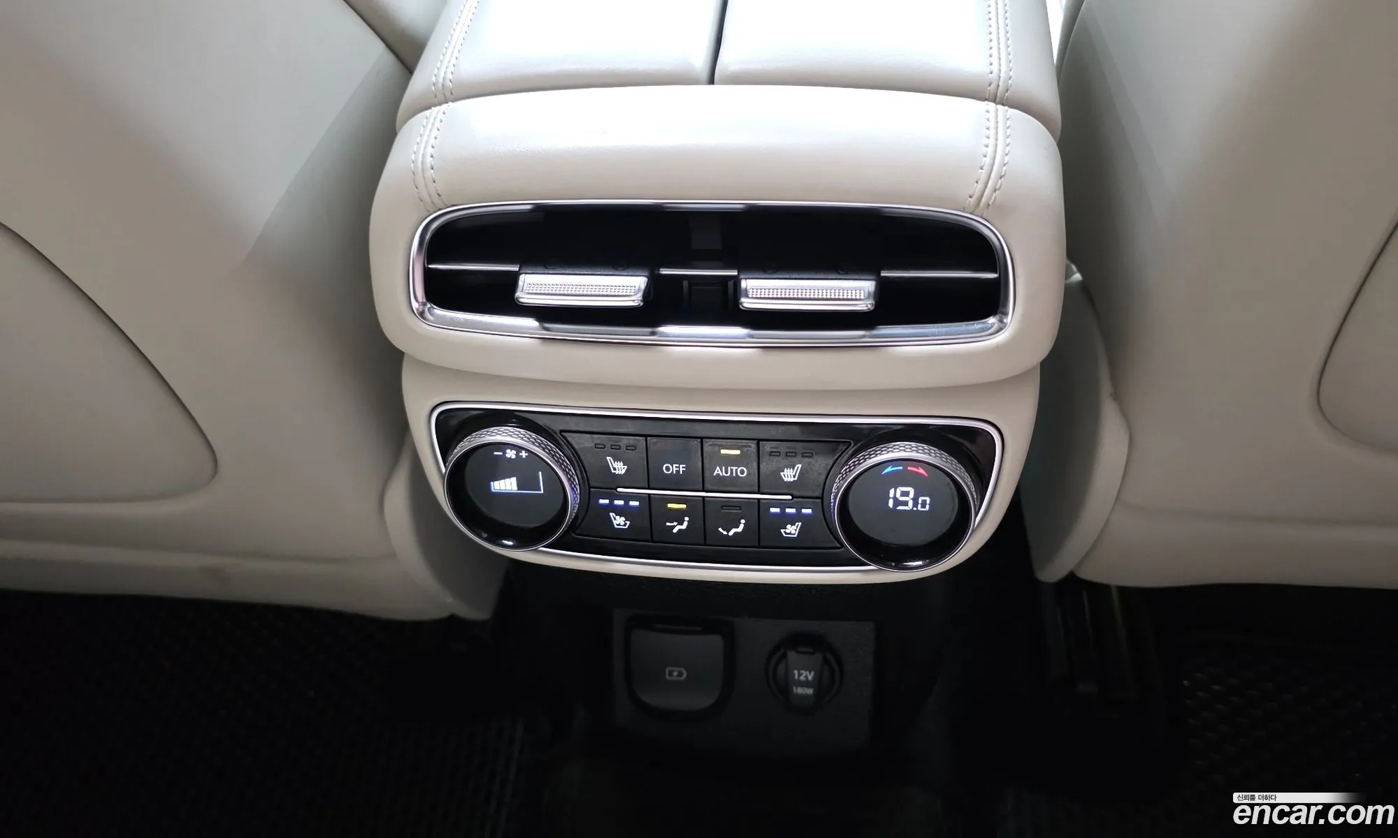 Genesis GV80 2020 KMTHA81BDLU010556 — 10