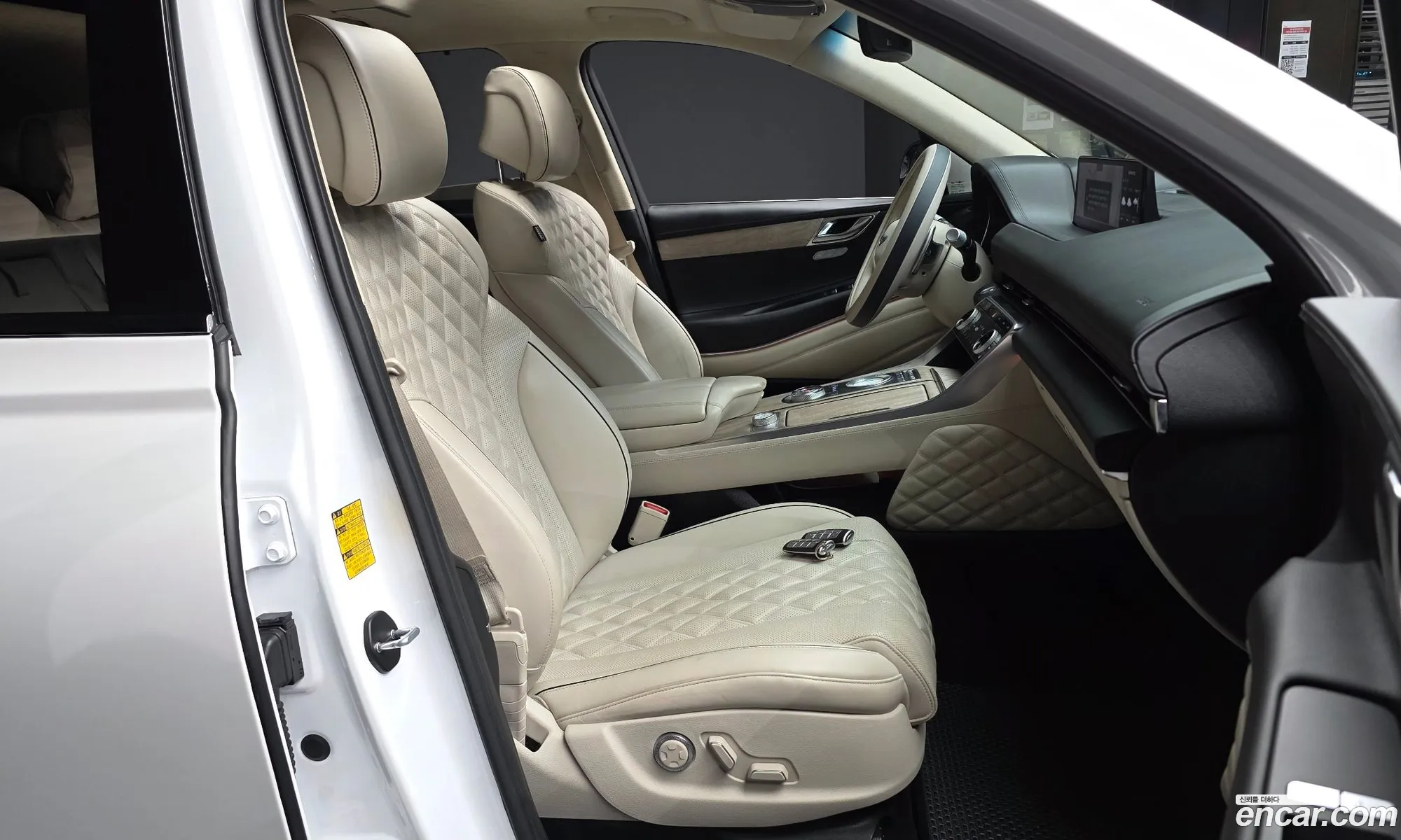 Genesis GV80 2020 KMTHA81BDLU010556 — 15