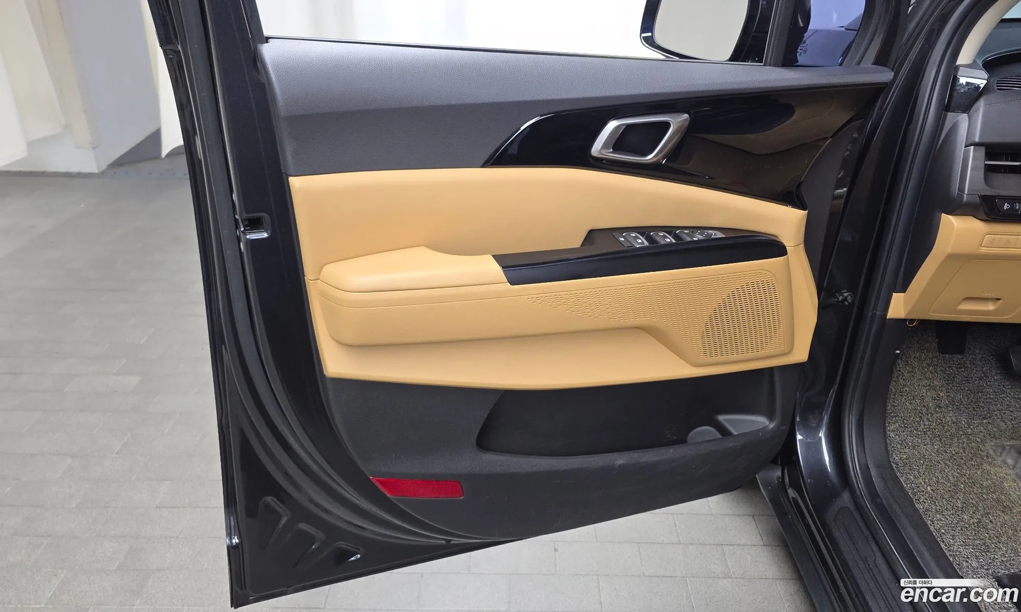 Kia Carnival 2021 KNHNB37BBMS109836 — 11