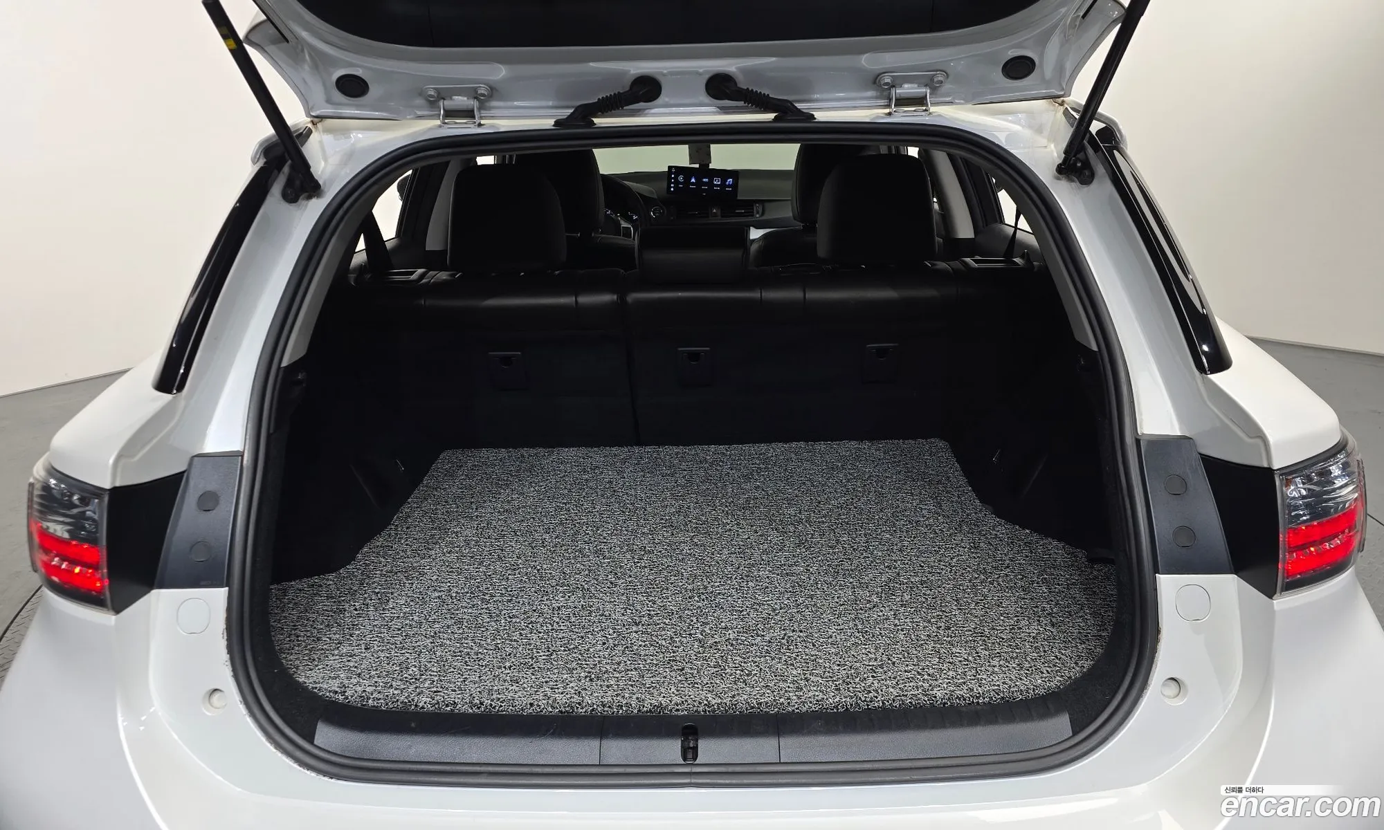 Lexus CT200h 2012 JTHKD5BH3D2126715 — 3