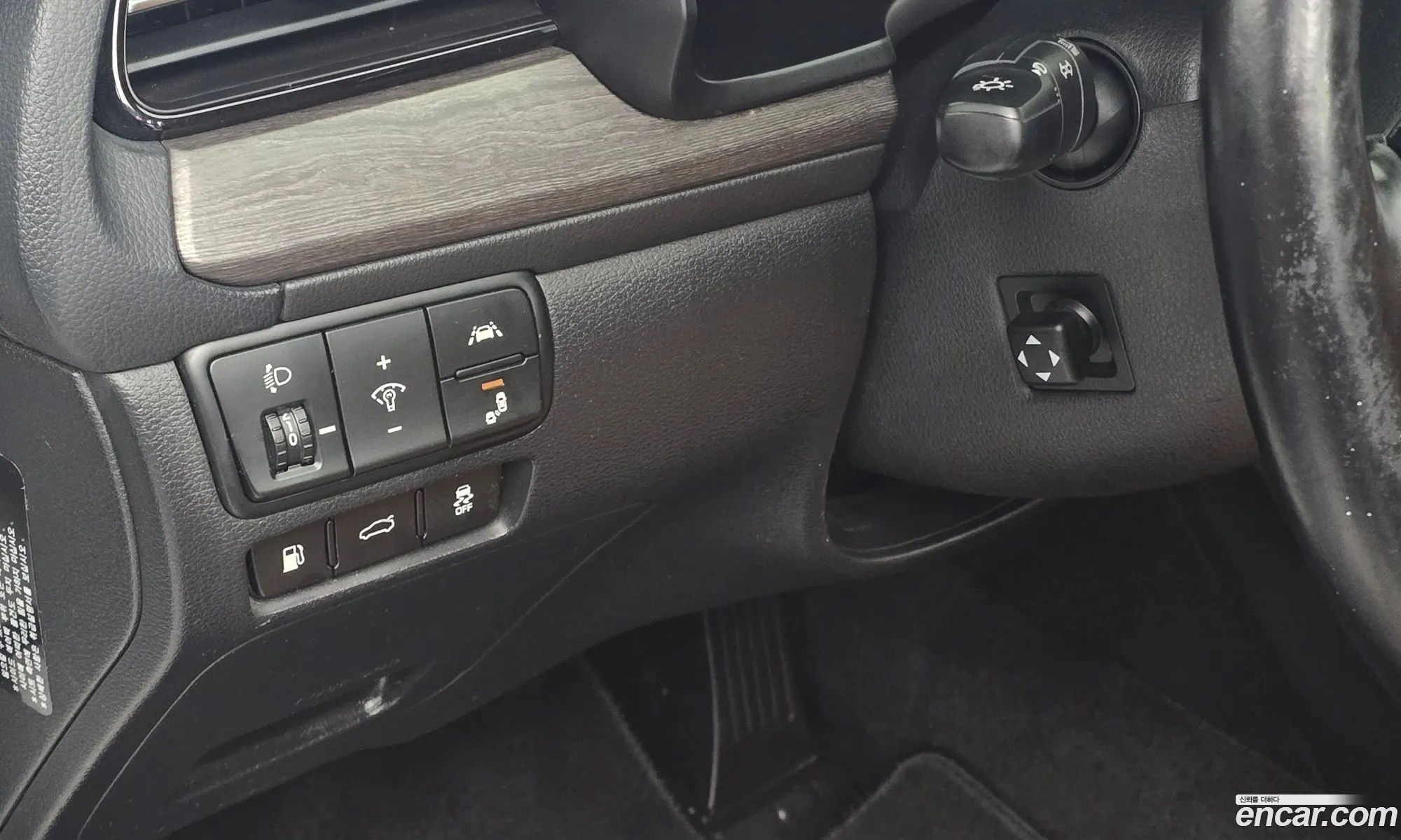 Kia K7 Premier 2019 KNALC41BBLA181653 — 26