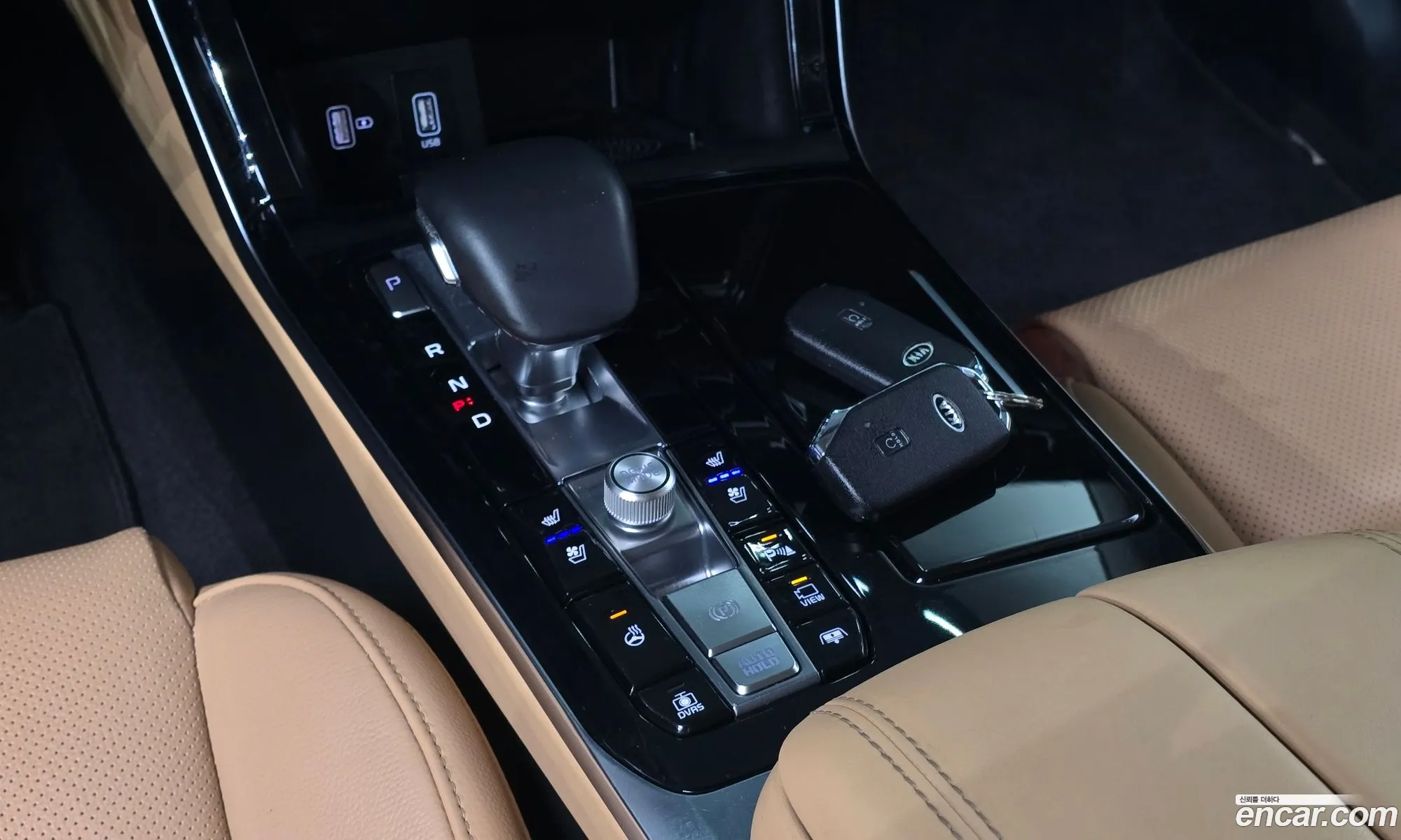 Kia K7 Premier 2019 KNALC41BBLA181653 — 9