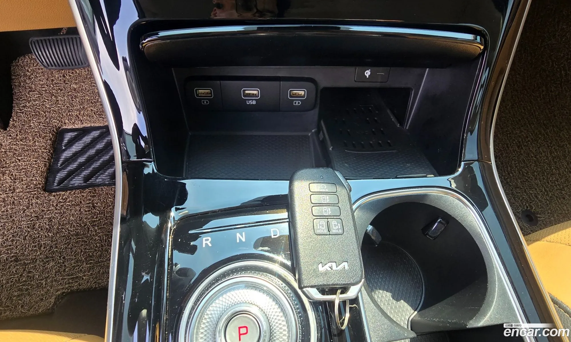 Kia Carnival 2023 — 10