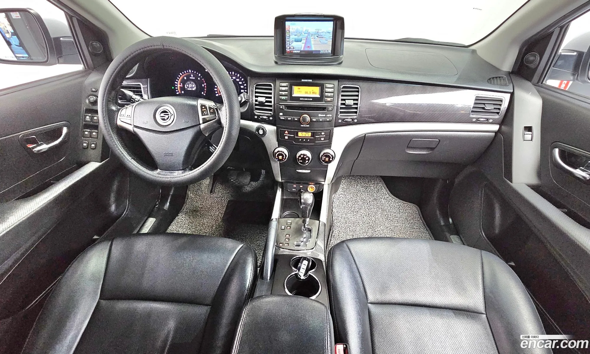 KG Mobility (SsangYong) Korando C 2012 — 10