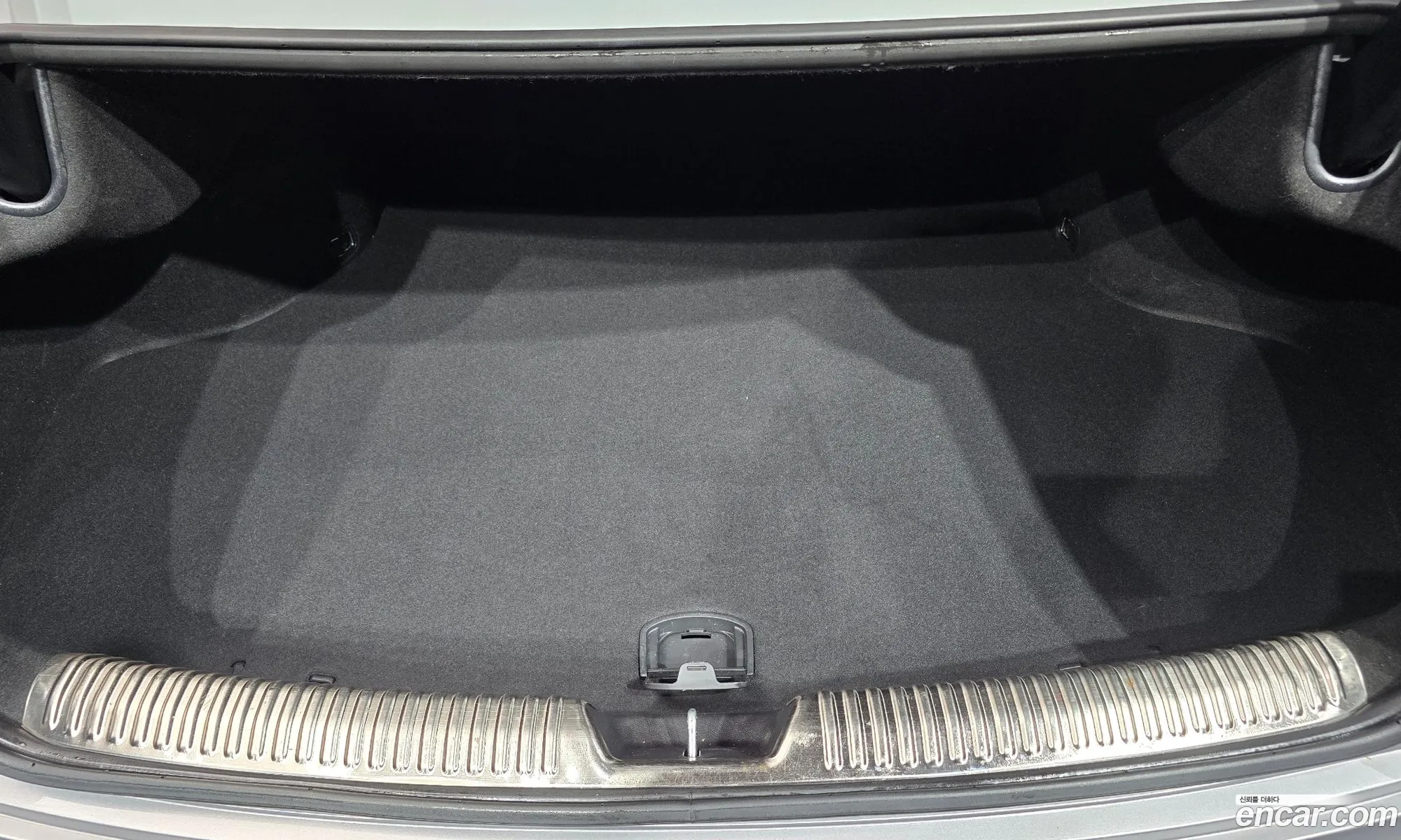 Hyundai Grandeur Hybrid 2023 — 29