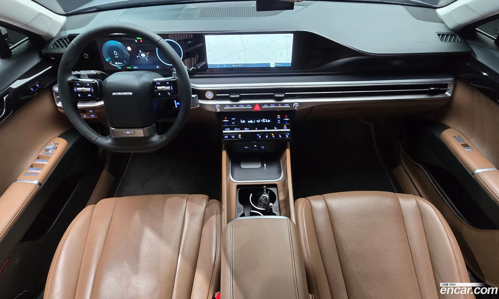 Hyundai Grandeur Hybrid 2023 — 34