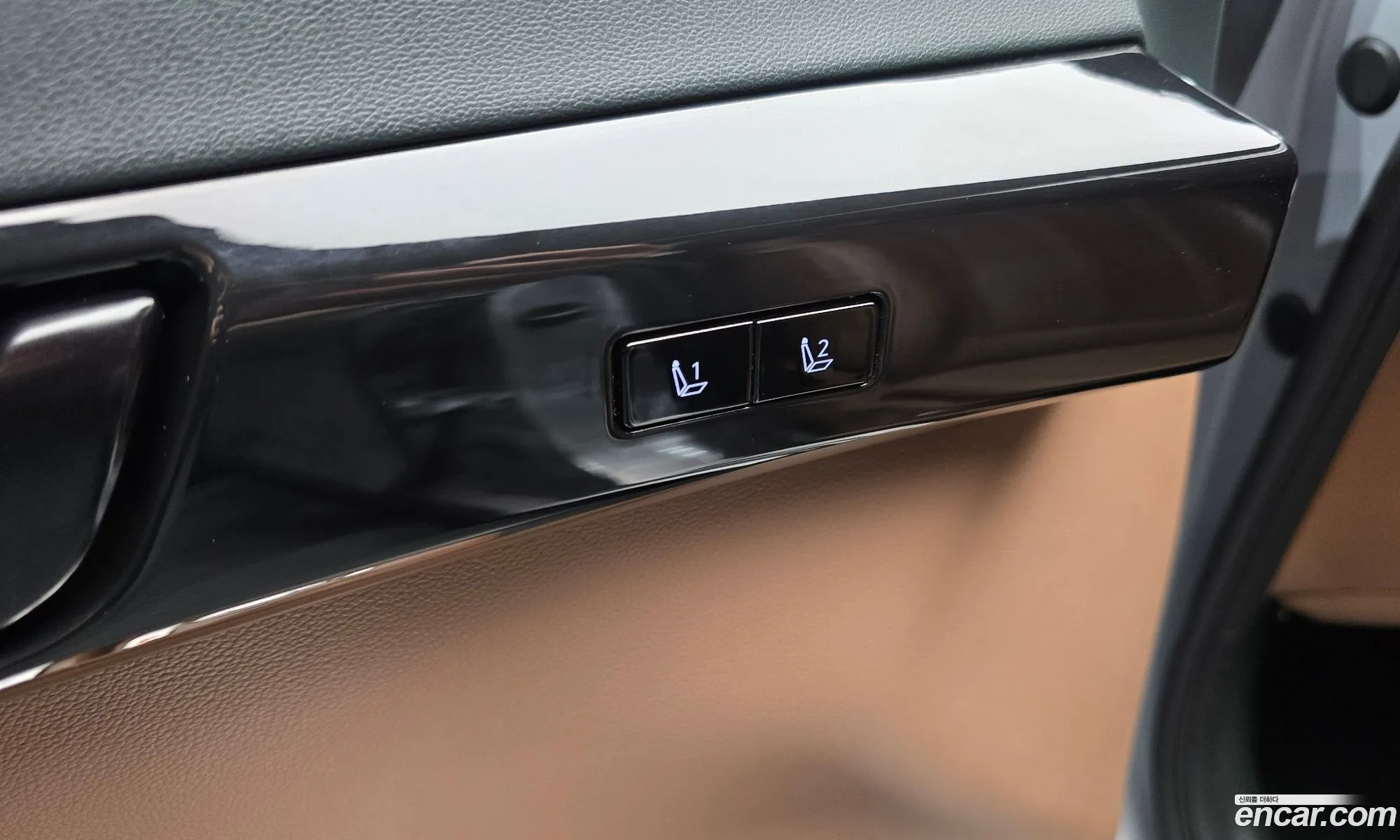 Hyundai Grandeur Hybrid 2023 — 24