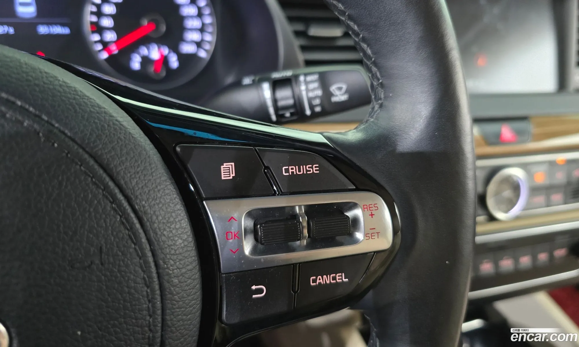 Kia K7 2018 KNALB415BJA151007 — 13