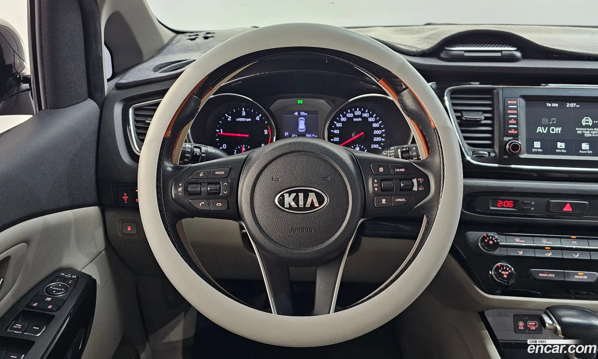 Kia Carnival 2019 — 6