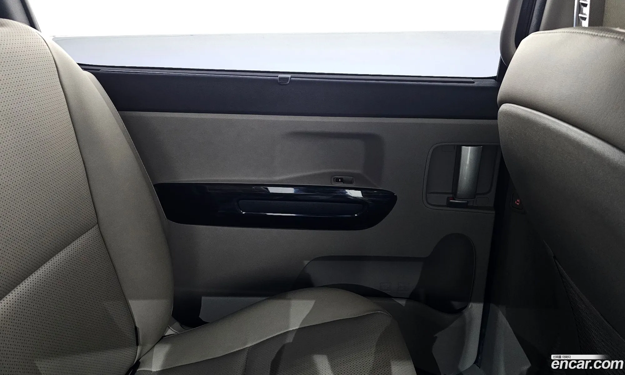 Kia Carnival 2019 — 23
