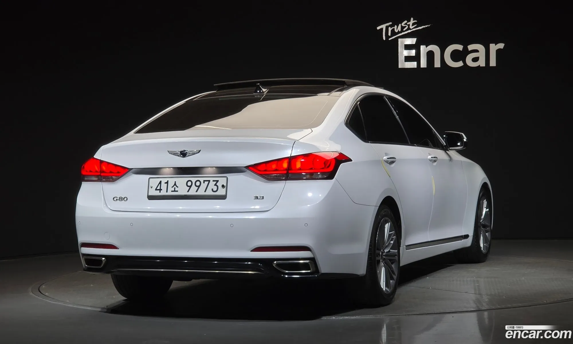 Genesis G80 2018 KMHGL41DBJU290229 — 18