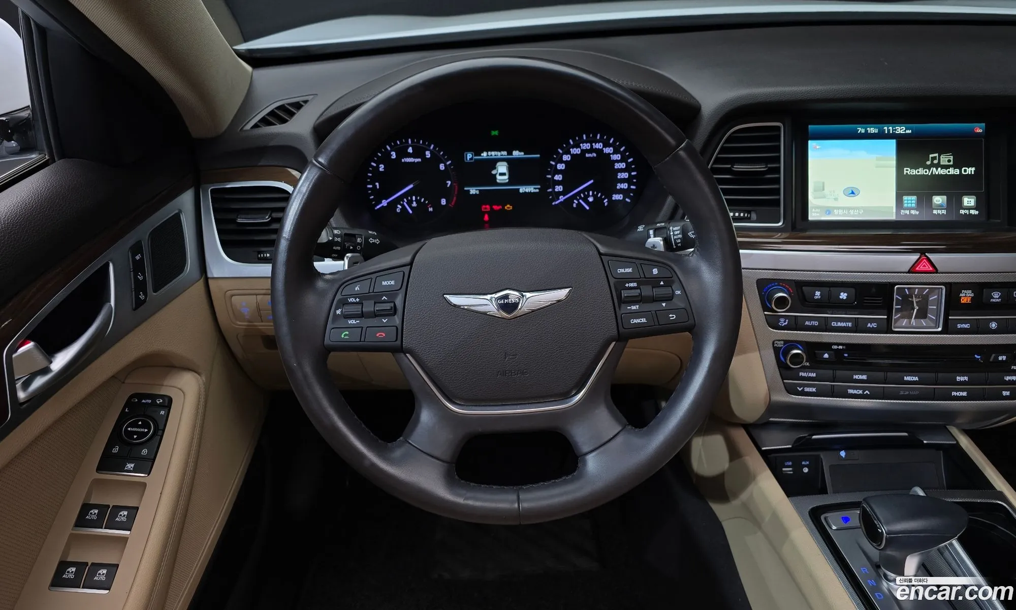 Genesis G80 2018 KMHGL41DBJU290229 — 3
