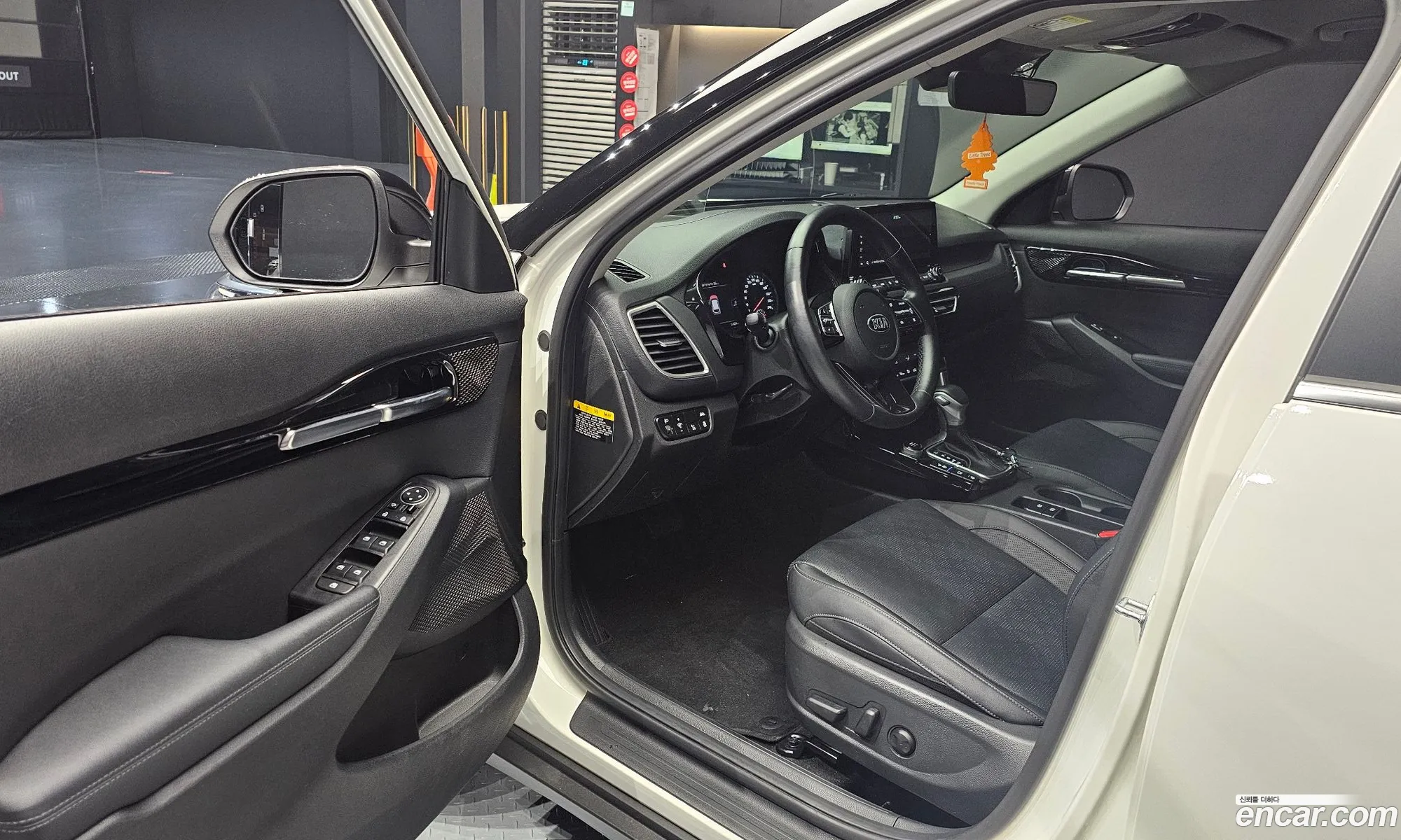 Kia Seltos 2019 KNAET812GLK034802 — 7
