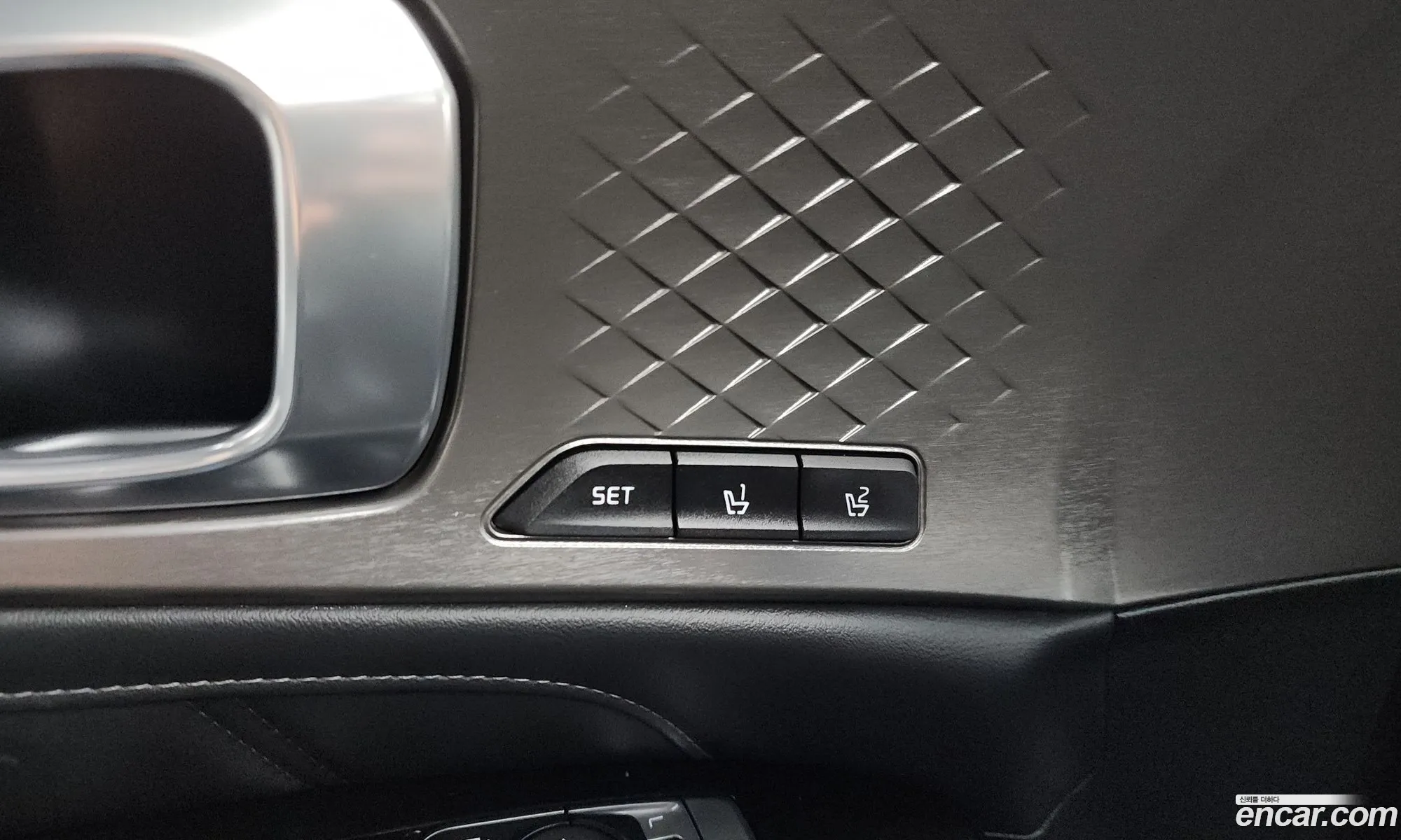 Kia Sorento 2020 KNARH81BHMA033611 — 3