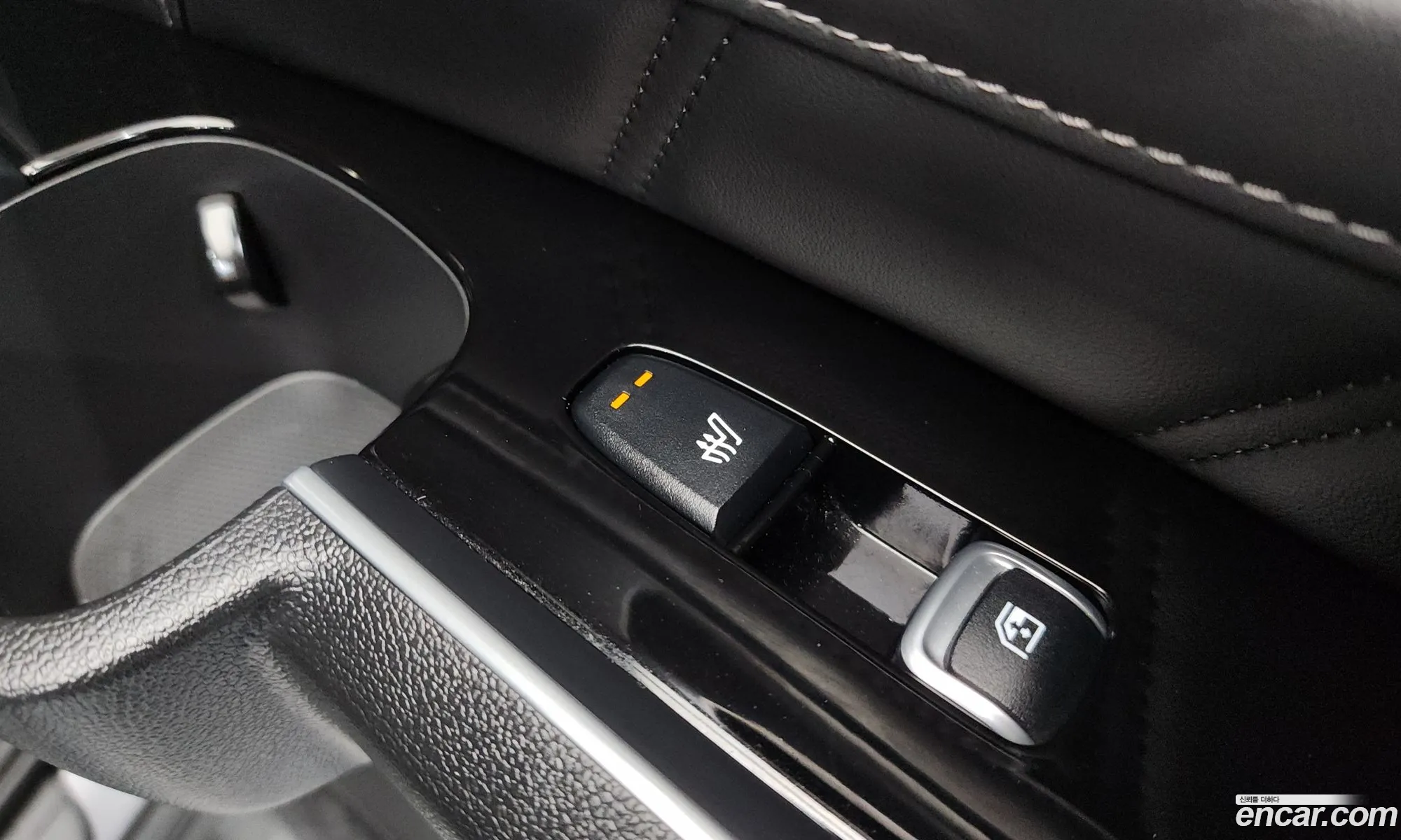 Kia Sorento 2020 KNARH81BHMA033611 — 4