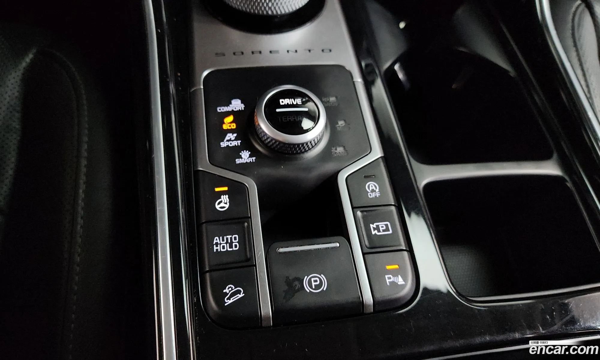 Kia Sorento 2020 KNARH81BHMA033611 — 25