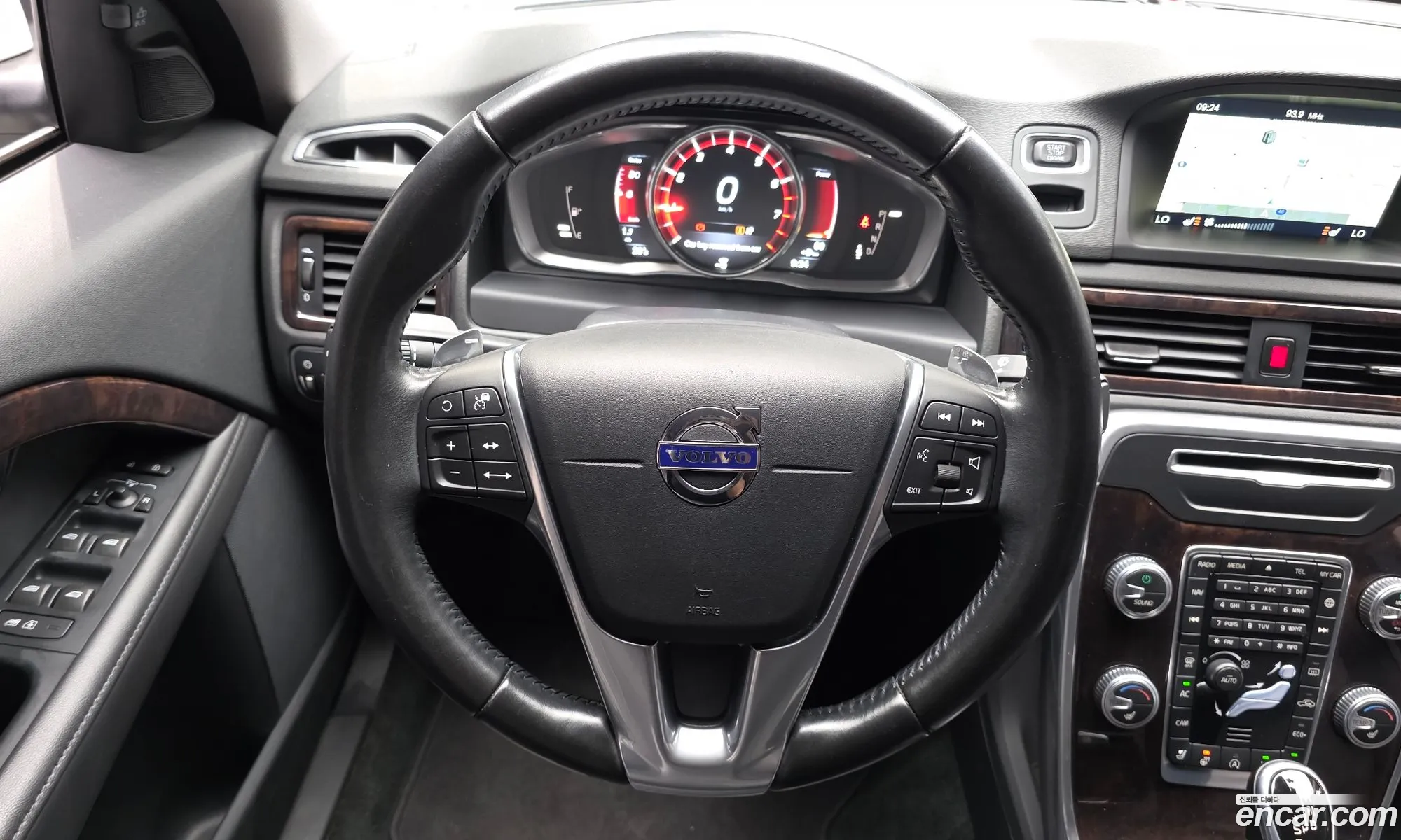 Volvo S80 2016 YV1AS40MDG1197235 — 10